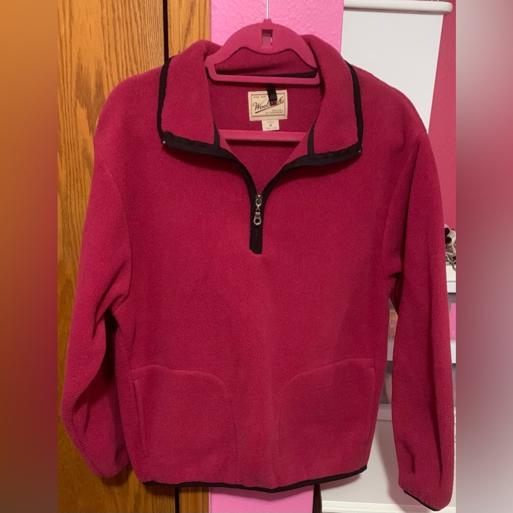 EUC. Woolrich 1/4 Zip pullover. Size Medium. No flaws.